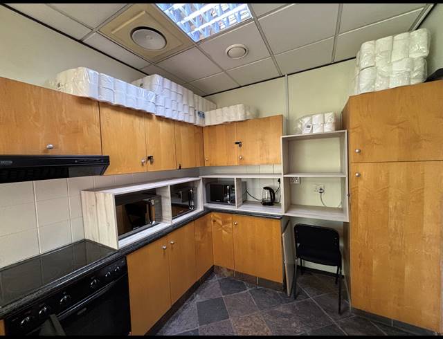377M² OFFICE FOR SALE IN LA LUCIA